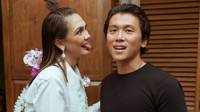 Luna Maya dan Reino Barack