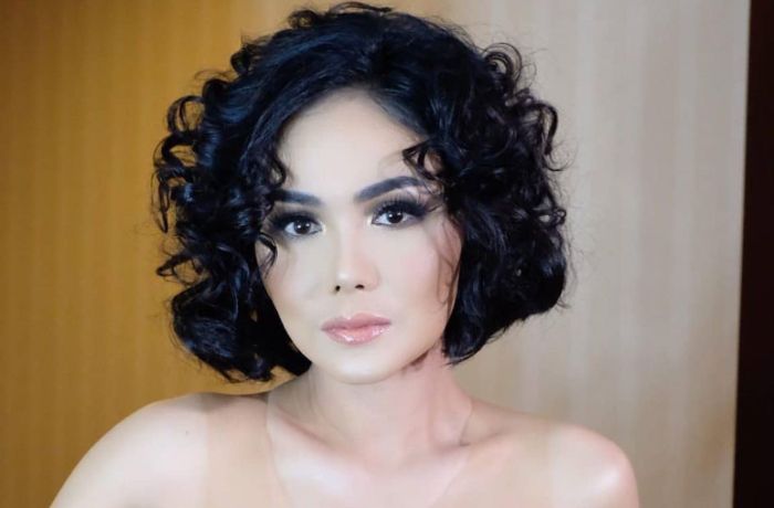 Yuni Shara disebut mirip Marlen Monroe