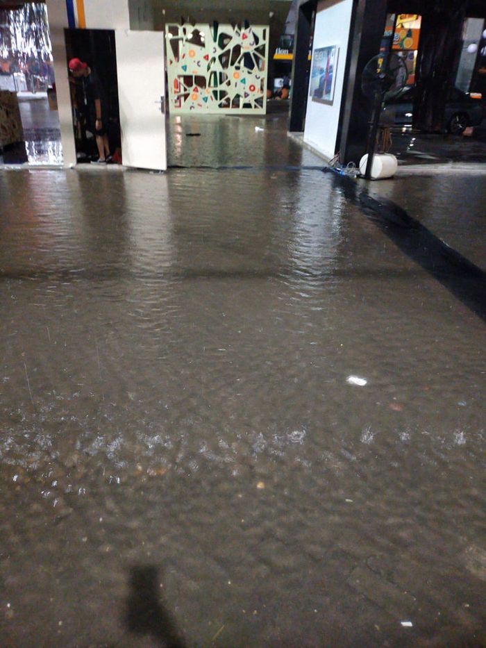 Java Jazz Festival 2020 di JI Expo Kemayoran, Jakarta Pusat, sempat dilanda banjir di hari terakhir, Minggu (1/3/2020).