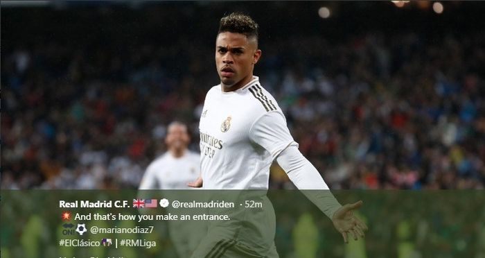 Penyerang Real Madrid, Mariano Diaz, melakukan selebrasi seusai menjebol gawang Barcelona  dalam laga Minggu (1/3/2020).