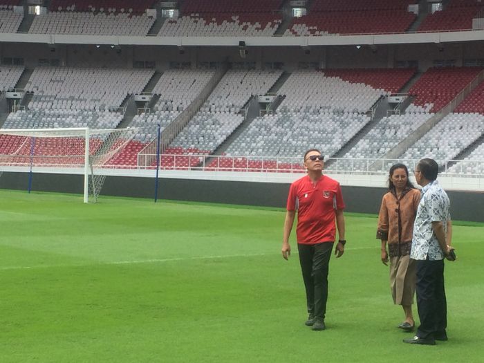 Ketua Umum PSSI, Mochamad Iriawan, berkunjung ke Stadion Utama Gelora Bung Karno (SUGBK), Senayan, Jakarta Pusat, Jumat (6/3/2020).