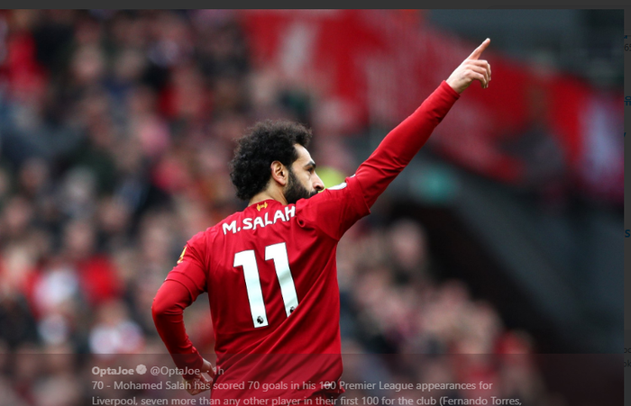 Mohamed Salah merayakan gol untuk Liverpool ke gawang Bournemouth dalam partai Liga Inggris di Anfield, 7 Maret 2020.