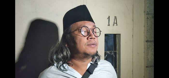 Moammar Emka saat ditemui Grid.ID di rumah duka pada Sabtu (7/3/2020) dini hari.