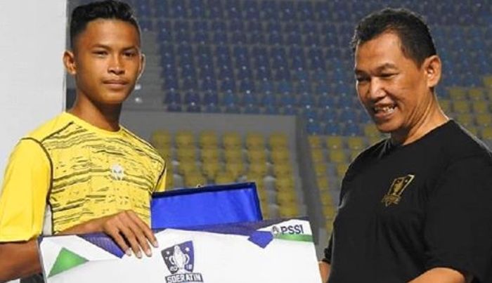 Pemain timnas U-16 Indonesia, Krisna Budi Sulistia, dipulangkan karena persoalan adaptasi.