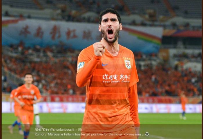 Reaksi Marouane Fellaini saat memperkuat Shandong Luneng.