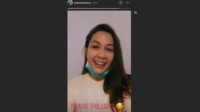 Andrea Dian umumkan hasil rapid test Covid-19 .
