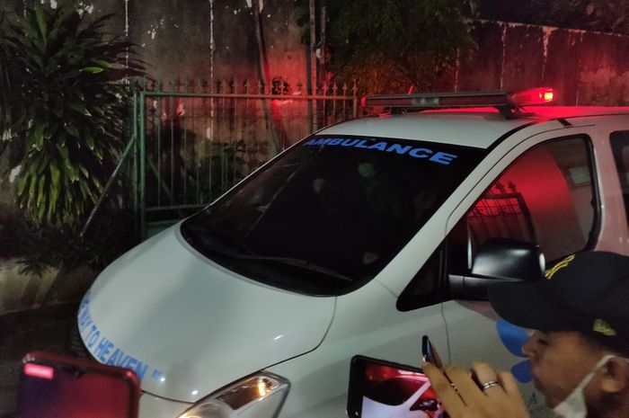 Jenazah Glenn Fredly sudah dipindahkan dari rumah sakit Setia Mitra, Fatmawati, Jakarta Selatan.