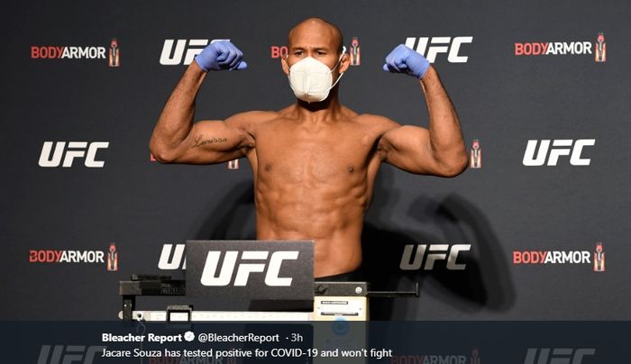 Petarung kelas menengah UFC, Jacare Souza, mundur dari UFC 249 karena positif terjangkit COVID-19.
