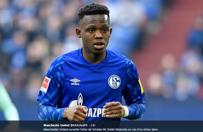 Penyerang sayap kanan Schalke 04, Rabbi Matondo, dikabarkan menjadi incaran Manchester United andai mereka gagal mendapatkan Jadon Sancho.