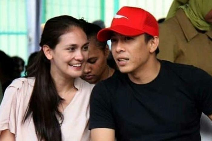 Luna Maya dan Ariel Noah