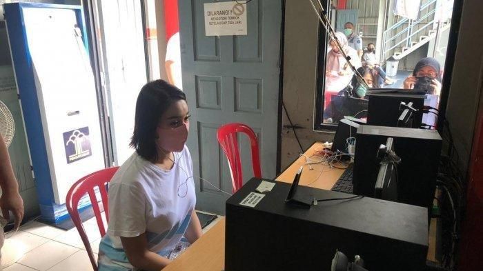 Penampilan terbaru Lucinta Luna