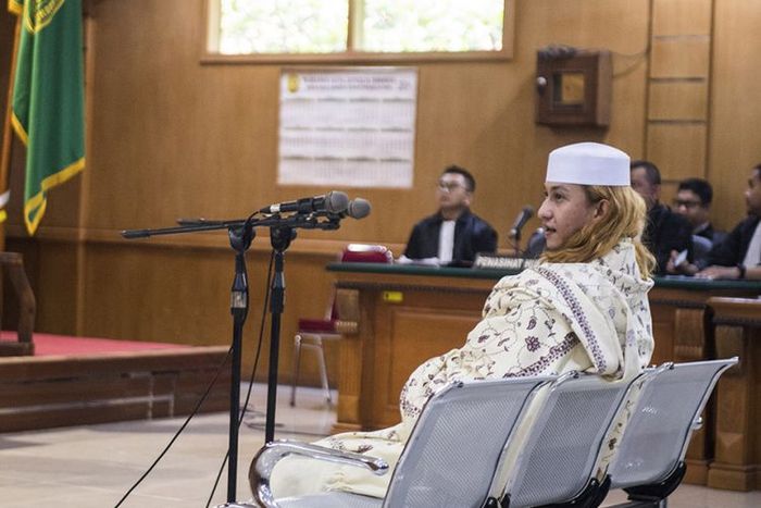 Kronologi Bahar bin Smith jadi tersangka penganiayaan anggota banser, berawal dari salaman hingga diduga aniaya korban 3 jam. 