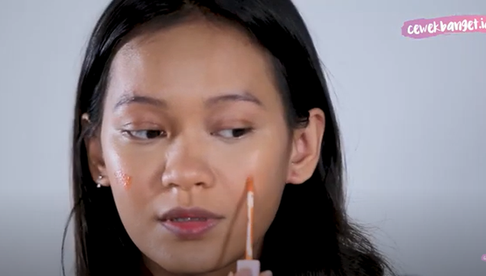 Kita juga bisa gunakan lip cream sebagai blush on