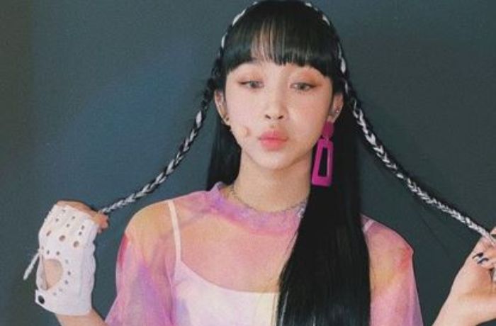 Punya Tulisan Tangan Rapi Layaknya Font Komputer, Dita Karang Curi Perhatian saat Beri Pesan Berbahasa Indonesia untuk Fans