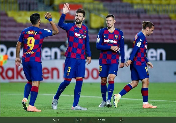 Striker Barcelona, Luis Suarez, dalam laga melawan Espanyol di Camp Nou, Rabu (8/7/2020).