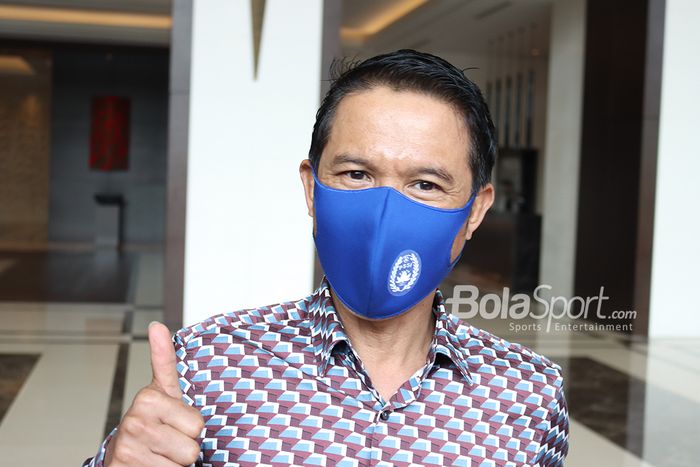 Plt Sekjen PSSI, Yunus Nusi, memberikan keterangan kepada awak media di Hotel Fairmont, Senayan, Jakarta Selatan, 29 Juli 2020.