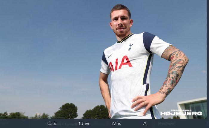 Pierre-Emile Hojbjerg, rekrutan pertama Tottenham Hotspur di bursa transfer musim panas 2020.