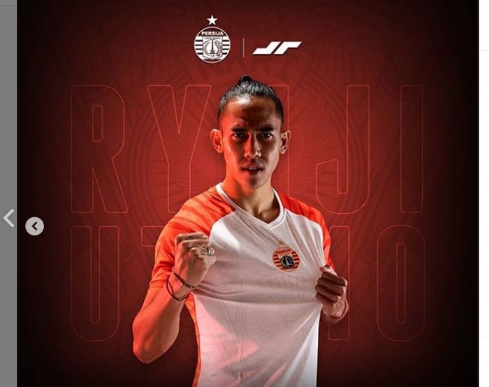 Bek Persija Jakarta, Ryuji Utomo, mengenakan Jersey fantasy HUT RI 75