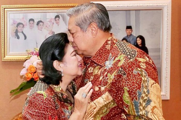  SBY dan mendiang Ani Yudhoyono.