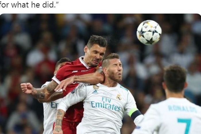 Bek Liverpool, Dejan Lovren, berduel dengan kapten Real Madrid, Sergio Ramos.