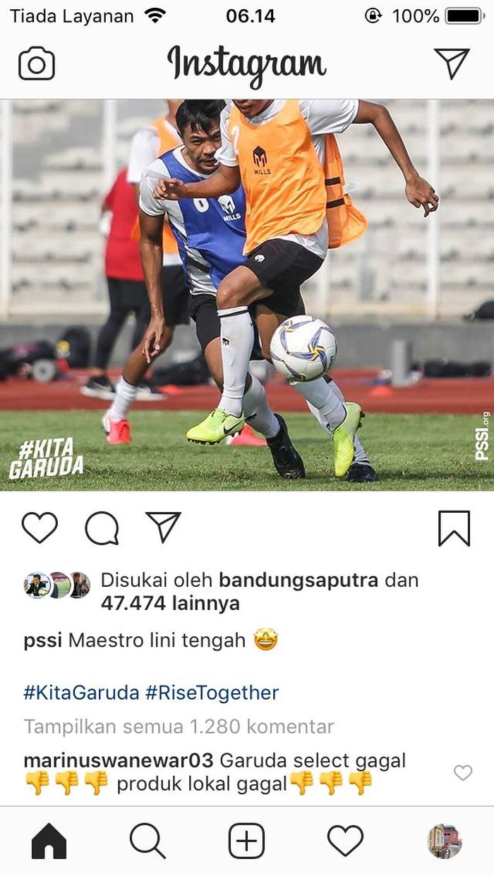 Penyerang Persipura Jayapura, Marinus Wanewar, memberikan komentar pedas di akun instagram PSSI