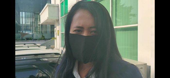 Irma Anggesti, kuasa hukum Lucinta Luna, saat ditemui Grid.ID di Pengadilan Negeri Jakarta Barat, Rabu (26/8/2020).