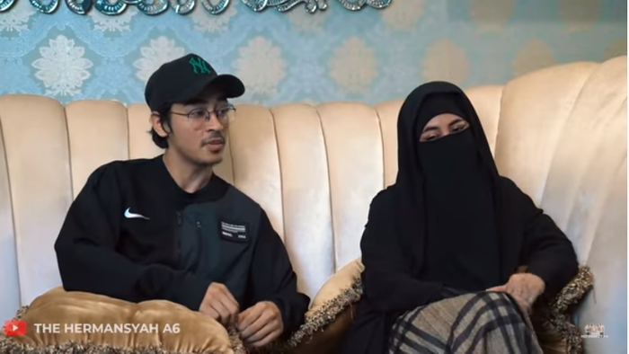 Abidzar dan Umi Pipik.