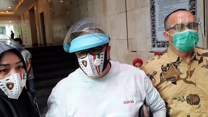 Razman Arif Nasution saat ditemui Grid.ID di kawasan Polda Metro Jaya, Jakarta Selatan, Rabu (3/9/2020).  