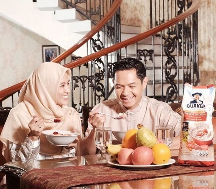 Ruang Makan di rumah Alyssa Soebandono