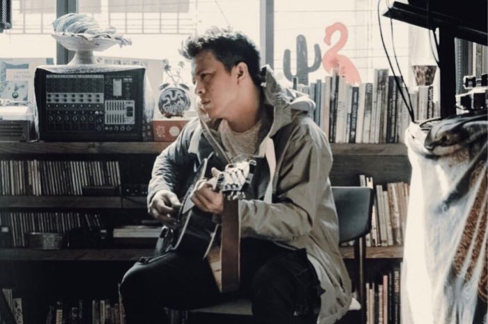 Dulu Sempat Mau Belikan Rumah Rp 3 Miliar untuk Luna Maya, Ariel NOAH Kini Nganggur dan Bertukang dengan Tangan Kosong Seorang Diri Demi Bikin Rak Gundam: Gak Ada Kerjaan!