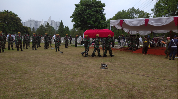 Jenazah Jakob Oetama tiba di Taman Makam Pahlawan Kalibata, Kamis (10/9/2020) sekira pukul 11.16 WIB.