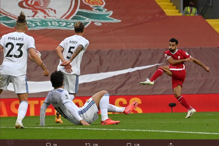 Proses terjadinya gol kedua Mohamed Salah ke gawang Leeds United pada laga Liga Inggris di Stadion Anfield, Sabtu (12/9/2020).