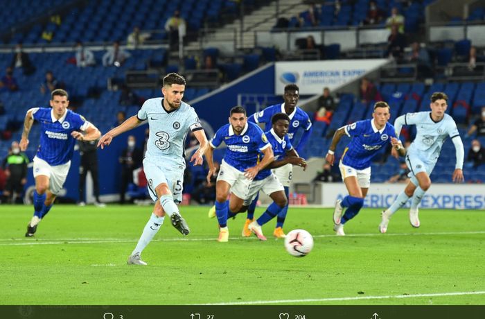 Gelandang tengah Chelsea, Jorginho, sukses membawa timnya unggul 1-0 atas Brighton &amp; Hove Albion lewat titik putih pada laga perdana Liga Inggris 2020-2021, Senin (14/9/2020).