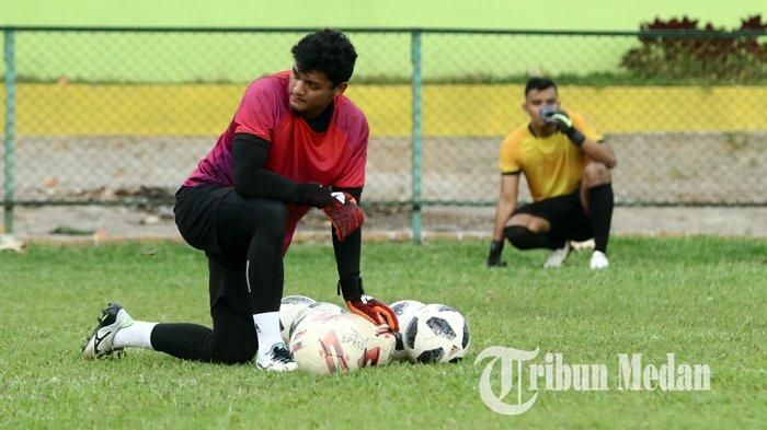 Kiper PSMS Medan dan timnas U-19 Indonesia, Muhammad Adi Satryo