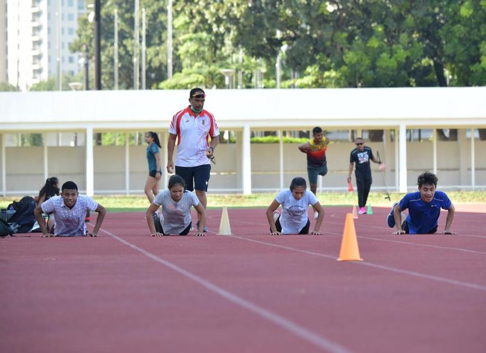 pelatnas cabang olahraga atletik di Stadion Madya, Senayan, Jakarta Pusat