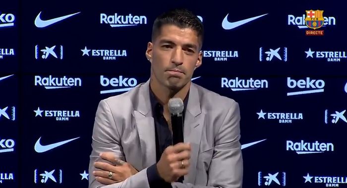 Luis Suarez meninggalkan Barcelona untuk bergabung dengan Atletico Madrid.