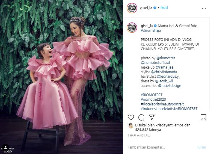 Gisella Anastasia menuai berbagai sindiran ketika mengunggah hasil pemotretannya bersama sang putri, Gempita Nora Marten.
