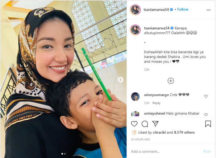 Tsania Marwa dan anaknya.