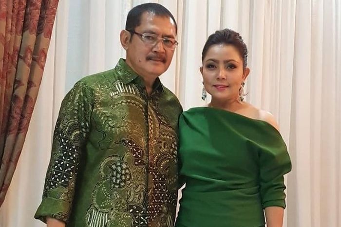 Bambang Trihatmodjo dan Mayangsari