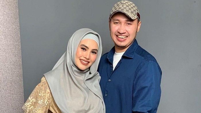 Kartika Putri dan Habib Usman