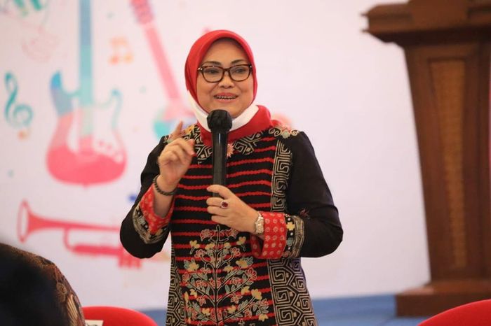 Menaker Ida Fauziyah