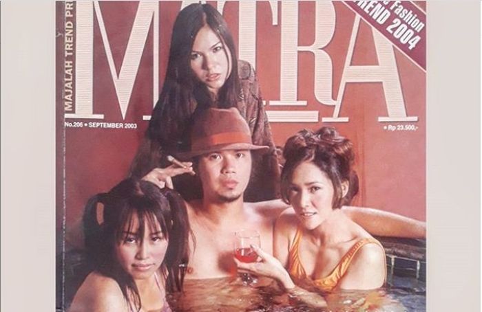 Sifat Playboy-nya bak Sudah Mendarah Daging, Beredar Foto Jadul Ahmad Dhani Tengah Berendam di Kolam bersama 3 Wanita Sekaligus, Suami Mulan Jameela: Selingkuh Itu Manusiawi