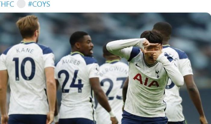 Penyerang Tottenham Hotspur, Son Heung-Min, merayakan gol ke gawang West Ham United dalam laga Liga Inggris di Tottenham Hotspur Stadium, Minggu (18/10/2020).