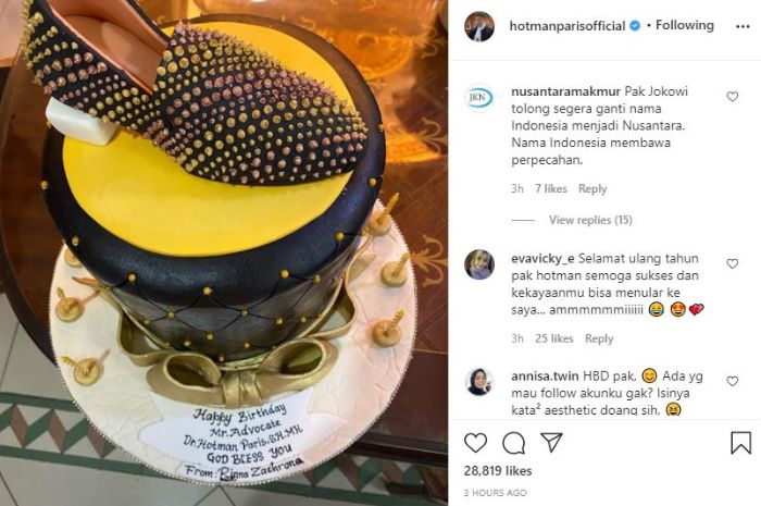 Kue ulang tahun Hotman Paris yang ke-61 tahun.