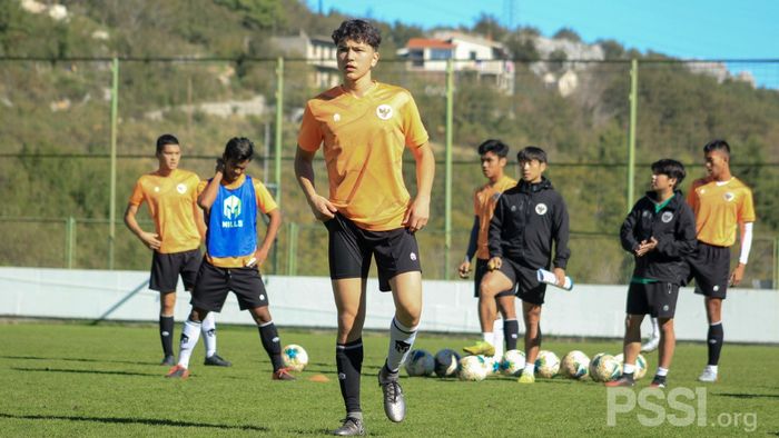 Amunisi Baru Timnas U-19 Indonesia, Luah Fynn Jeremy Mahesa, sudah mengikuti latihan bersama skuat Garuda muda di Kroasia.