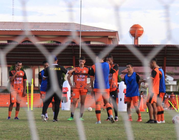 Skuat Persiraja Banda Aceh sedang menjalani latihan