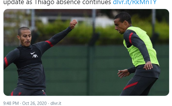 Thiago Alcantara (kiri) dan Joel Matip saat mengikuti sesi latihan Liverpool.