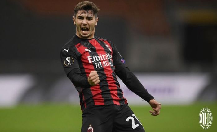 Penyerang AC Milan, Brahim Diaz, merayakan gol ke gawang Sparta Praha di Liga Europa.