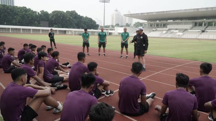 Ketua Umum PSSI, Mochamad Iriawan saat mengunjungi TC timnas U-19 Indonesia.