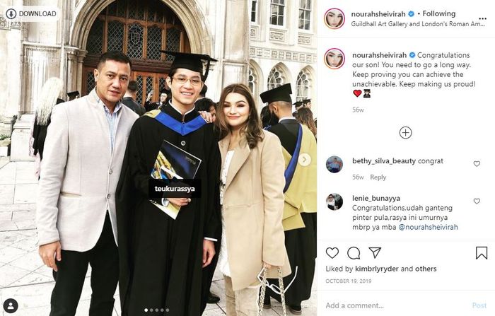 Istri baru Teuku Rafly menghadiri wisuda putra sambungnya, Teuku Rassya
